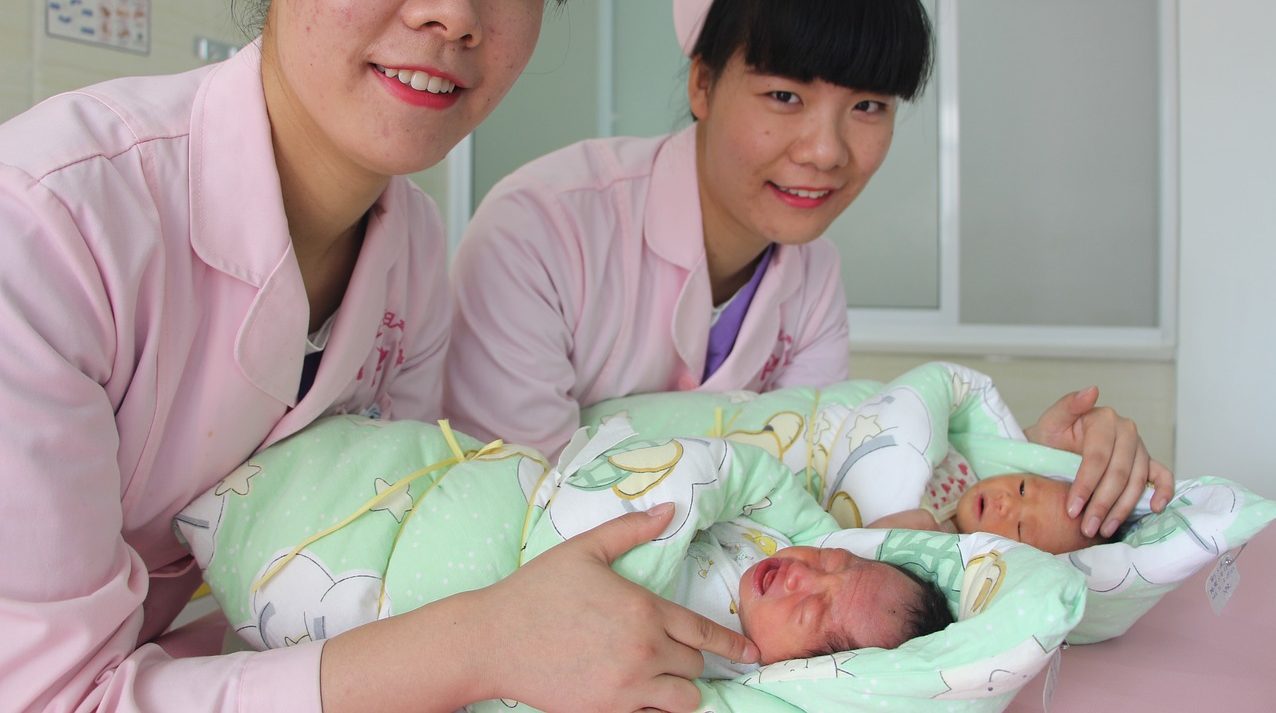 لولو و نانا نخستین نوزادان اصلاح شده ی ژنتیکی به دنیا آمدند!
